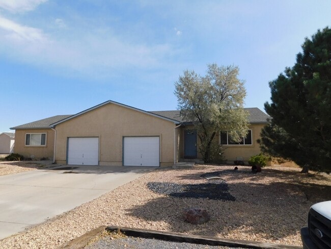 Building Photo - 180 S Eads Dr