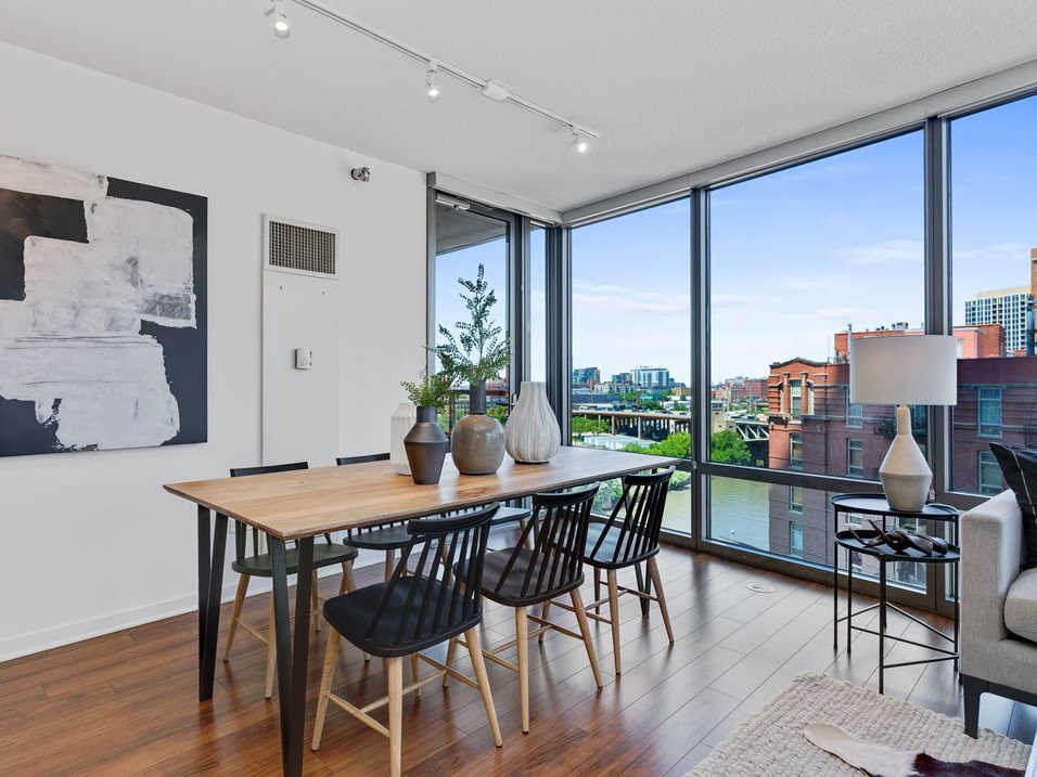 Foto principal - 645 N Kingsbury St
