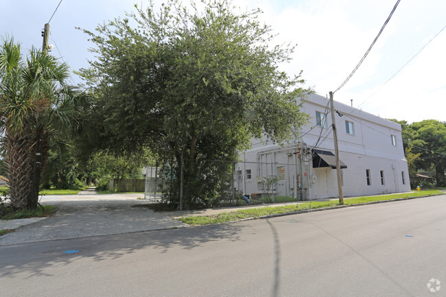 Foto del edificio - Tampa Heights Building