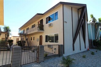 Building Photo - 1010 E 32nd St