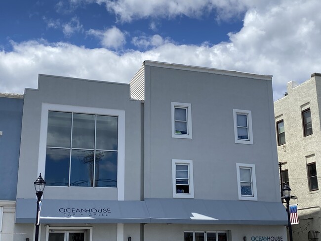 Foto del edificio - 1072 Ocean Ave