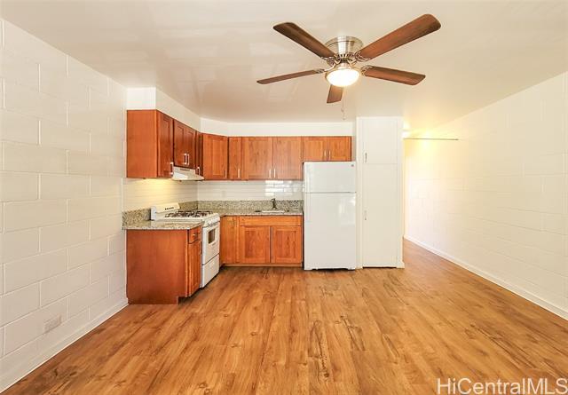 Building Photo - 1555 Pensacola St