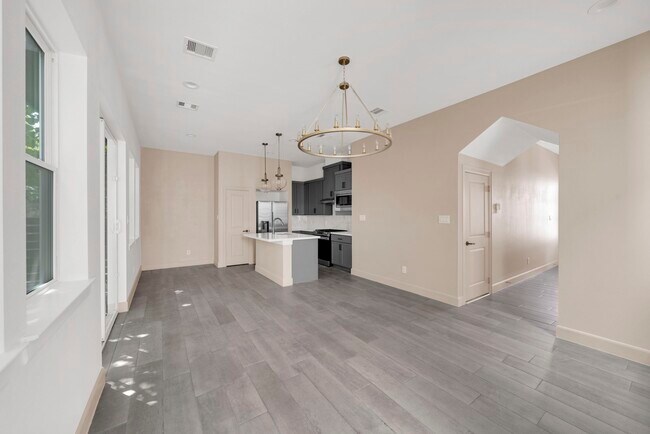 Foto del edificio - 9551 Neuens Rd