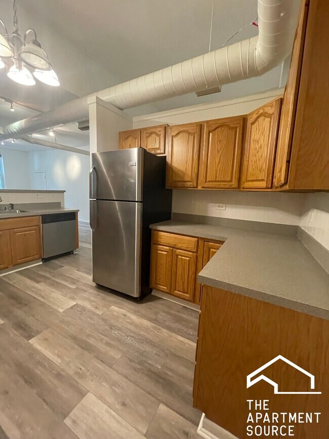 Foto del edificio - 1844 W Henderson St