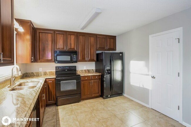 Building Photo - 112 BROOK DR, MOORESVILLE, NC 28117
