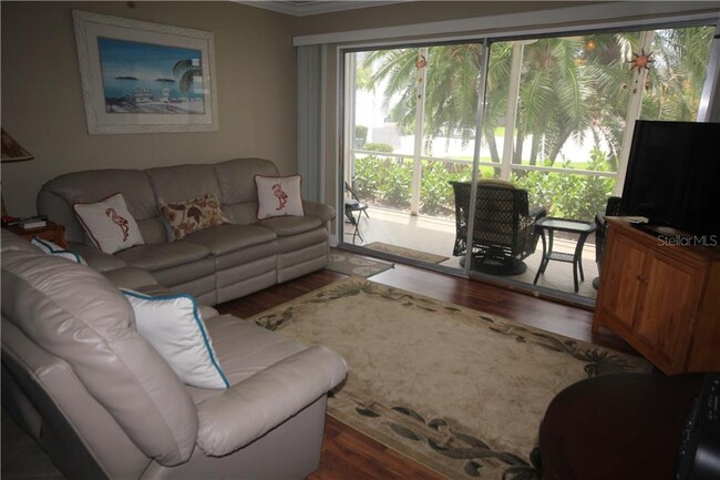 Foto del edificio - 1136 W Peppertree Ln