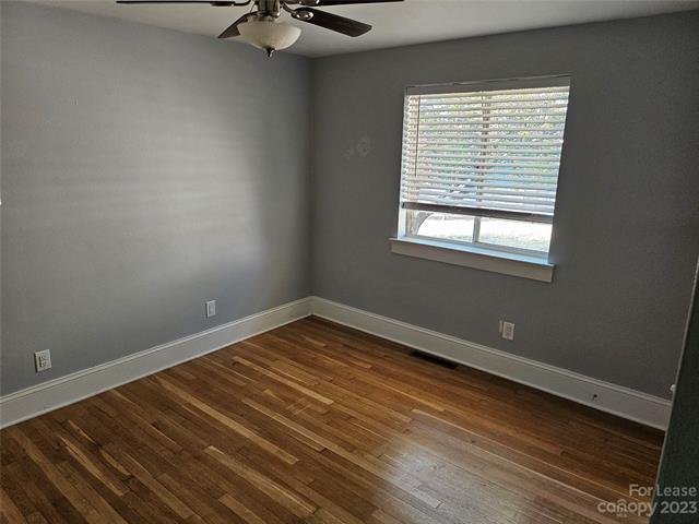 Foto del edificio - 2609 13th St NE