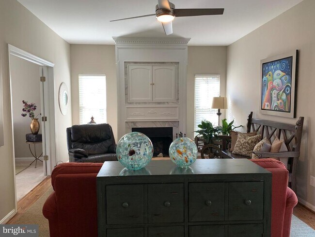 Foto del edificio - 15112 Windy Hollow Cir