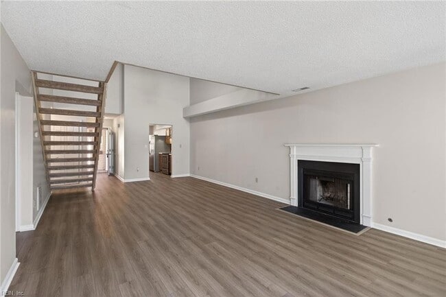 Foto del edificio - 901 Gas Light Ln