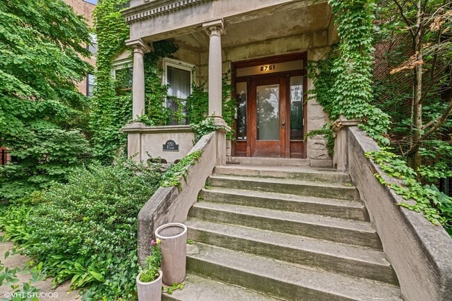 Building Photo - 2751 W Logan Blvd