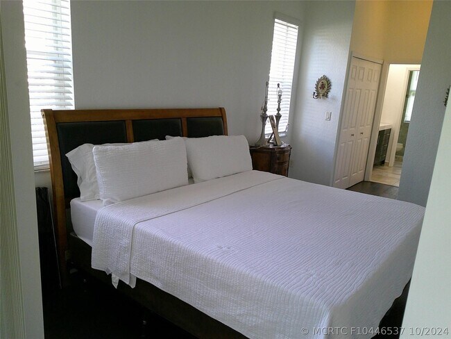 Foto del edificio - 13157 SW 21st St