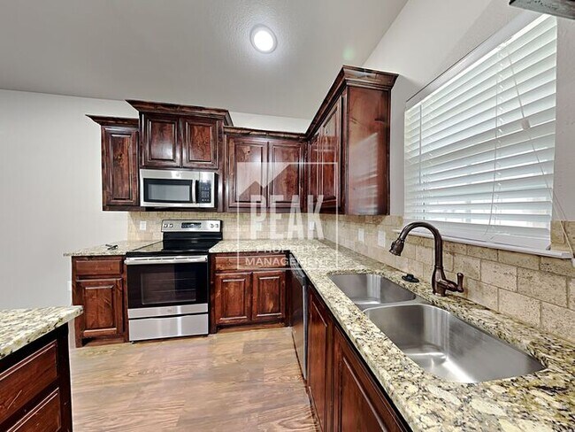 Building Photo - Beautiful New Home in Springtown
