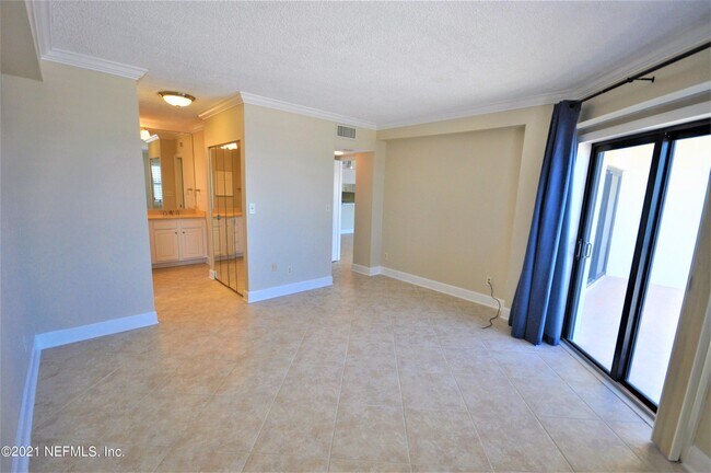 Foto del edificio - 1901 1st St N