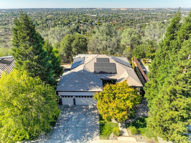 Building Photo - Stunning Ridge Top Views in Rocklin! SOLAR...