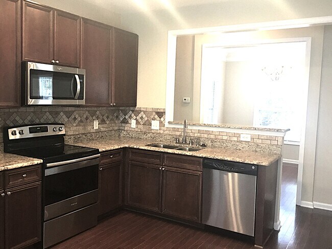 Foto del edificio - 3204 Neuse Crossing Dr