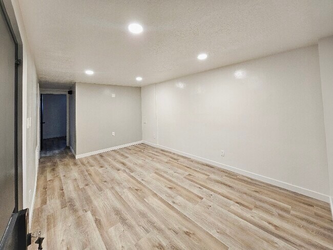 Photo - 610 W 5735 S Apartment