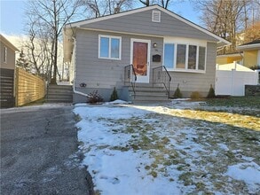 Building Photo - 96 Edgeworth Ave