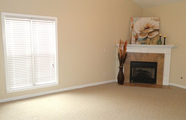 Foto del edificio - 2052 Magnolia Pkwy