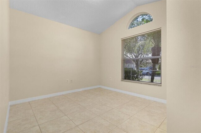 Building Photo - 2546 Crown Ridge Cir