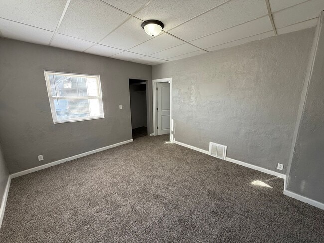 Building Photo - 116 N Van Eps Ave