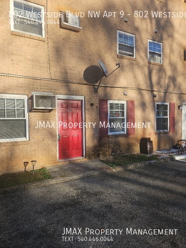 Foto principal - This property has a no security deposit op...