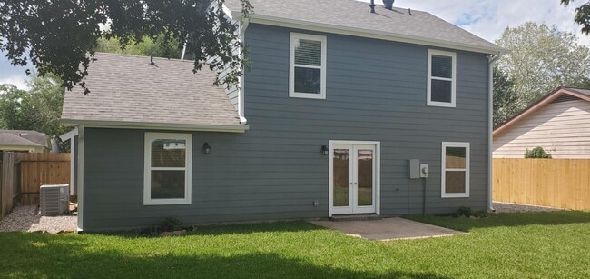 Building Photo - 22102 Calderbrook Dr