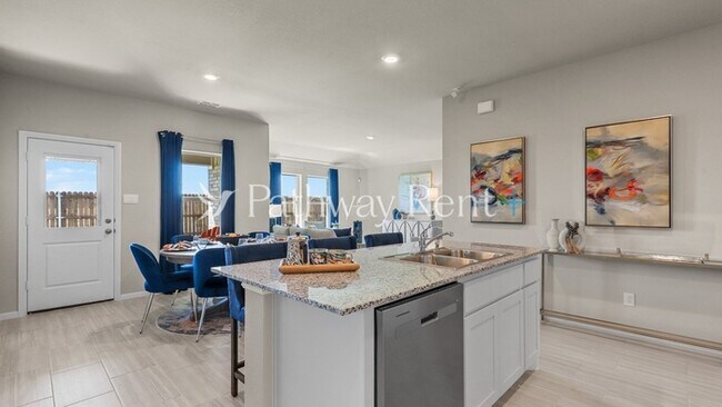 Foto del edificio - 9437 Golden Tree Ave