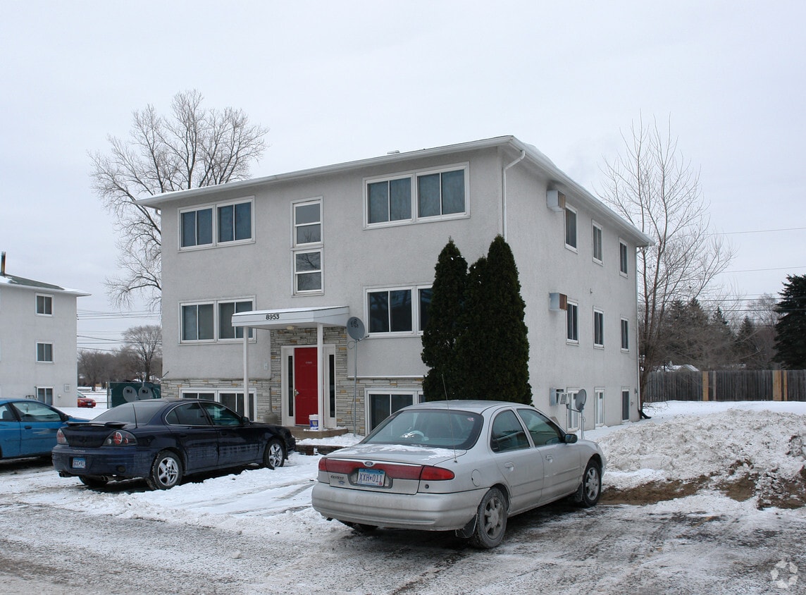 Building Photo - 8953 Duwayne Ave