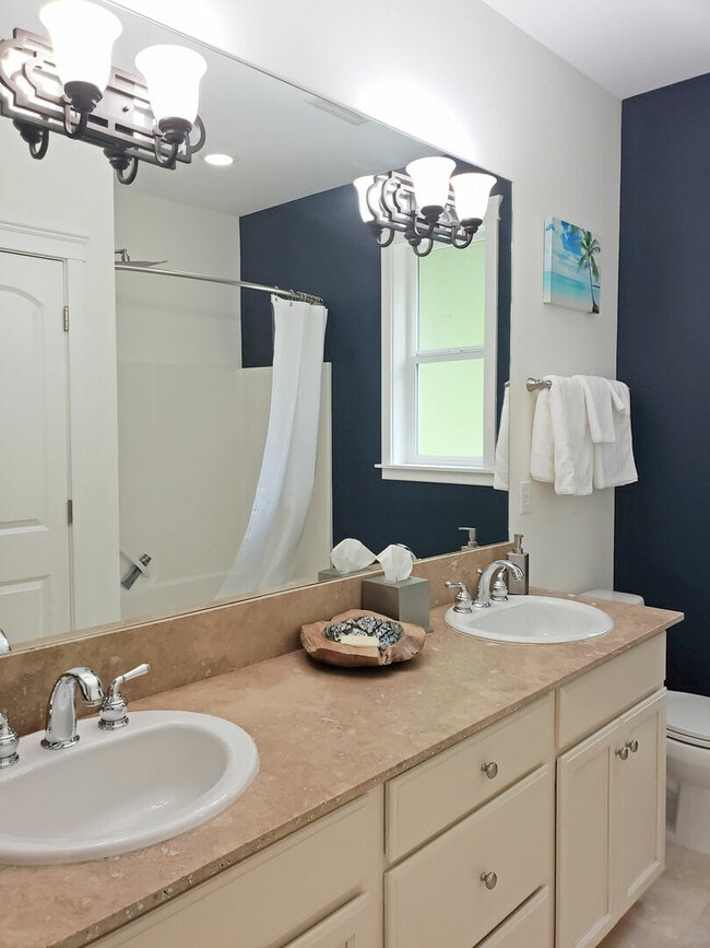 Building Photo - 4812 Beaver Pond Dr S