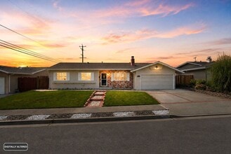 Building Photo - 7560 Ashford Way