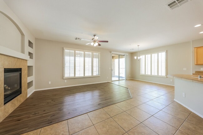 Foto del edificio - 12576 W Morning Vista Dr