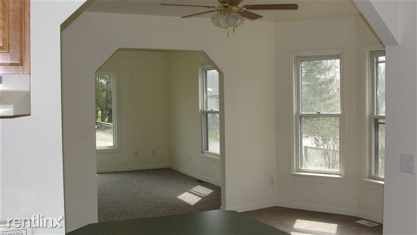 Building Photo - 918 Seymour St