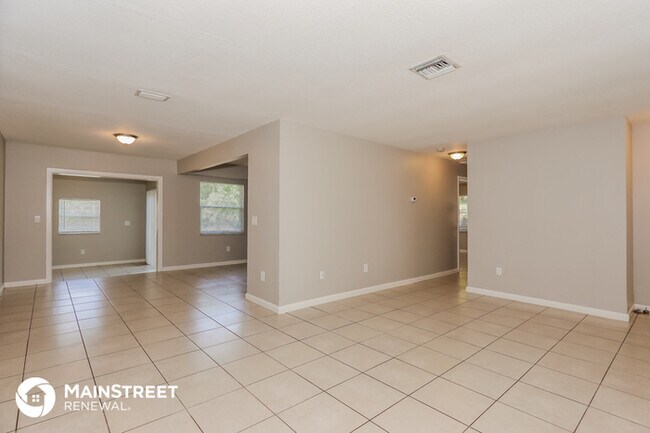 Building Photo - 5031 Royal Palm Beach Blvd