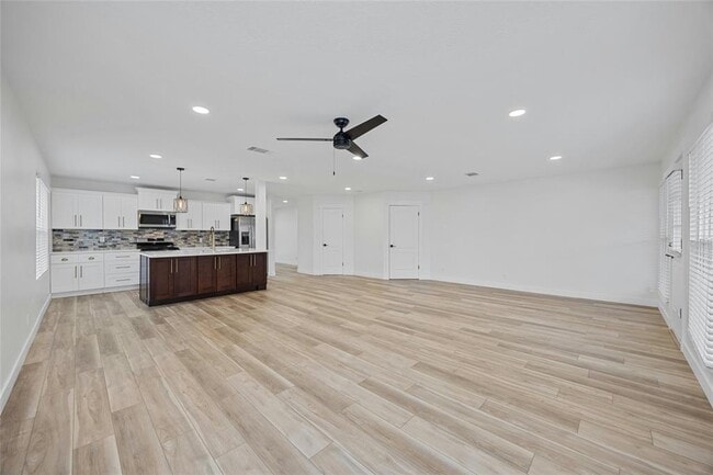 Foto del edificio - 602 Firethorn Ln