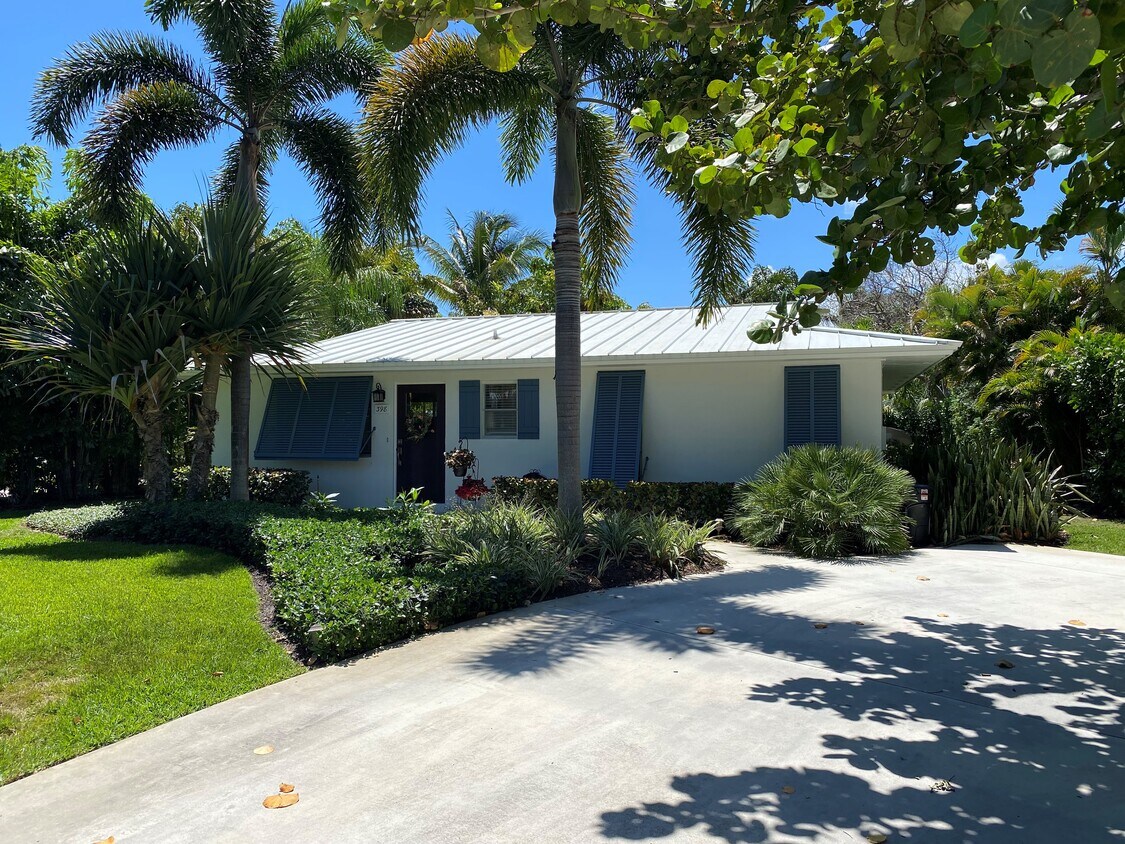 398 NE Alice St, Jensen Beach, FL 34957 House Rental in Jensen Beach