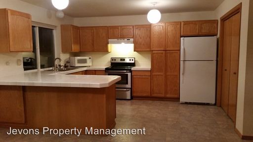 Building Photo - 206 N 41st St