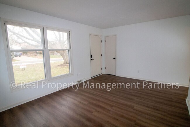 Foto del edificio - Fully Renovated 4 Bed, 2 Bath Home Near Breton Village