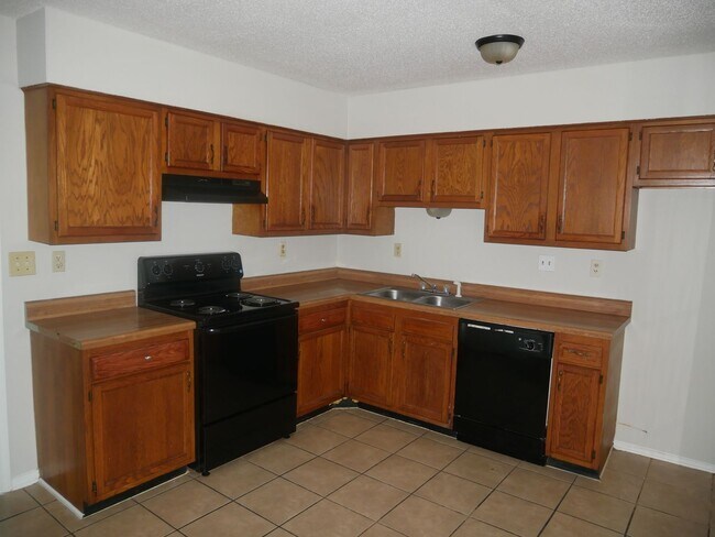 Foto del edificio - ****JUST REDUCED****3410 Greenway Horn Lak...