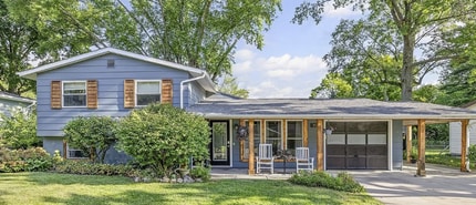 Building Photo - Beautiful 4 bedroom 3 bath Home. Schedule your showing TODAY!