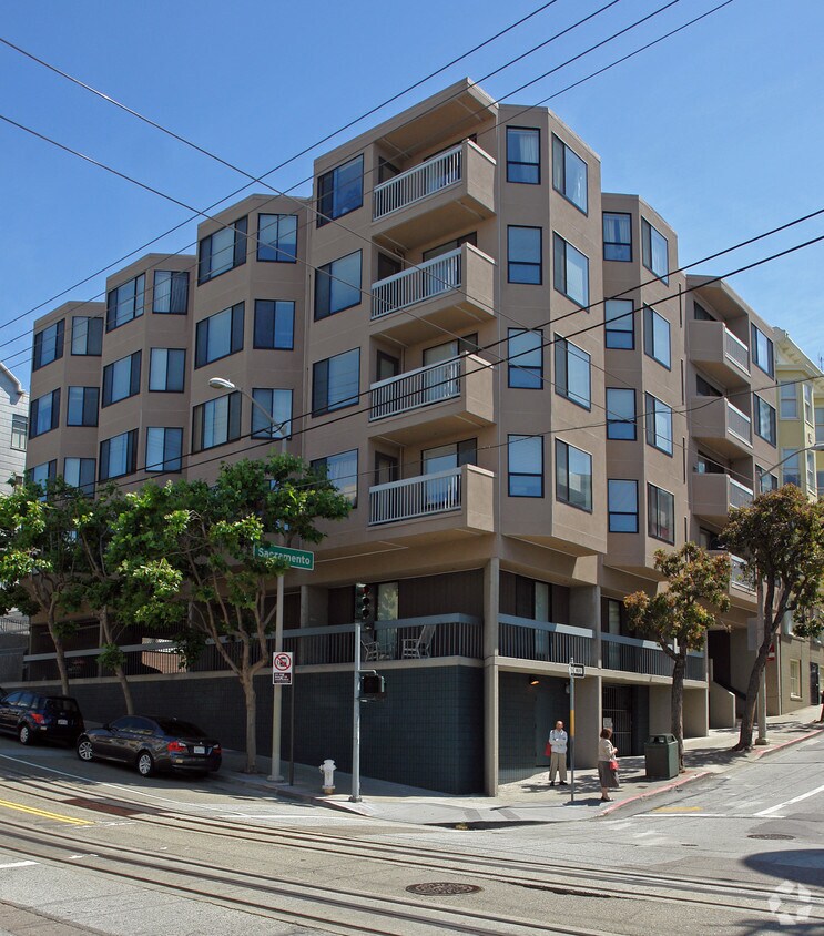 Building Photo - 1490 Sacramento St