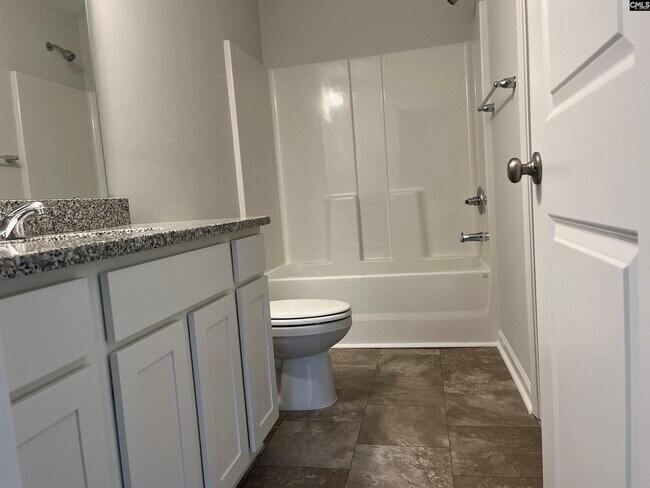 Foto del edificio - 844 Summerwood Ln