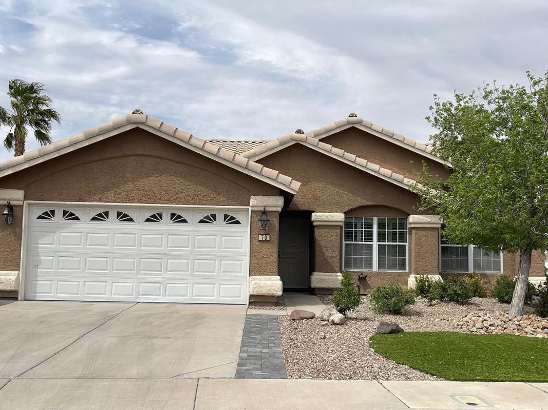 Foto principal - 70 Moonlight Village Ln