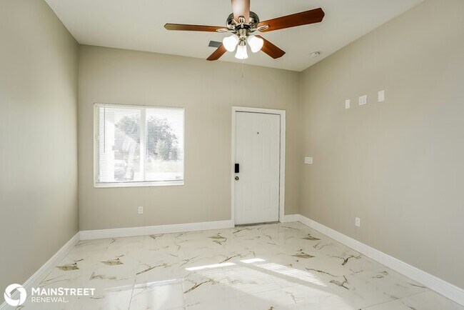 Building Photo - 2411 CLAUDE AVE N, LEHIGH ACRES, FL 33971