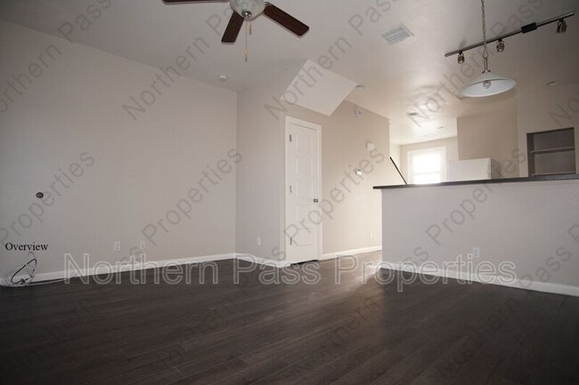 Foto del edificio - 6262 Woodrow Bean Transmountain