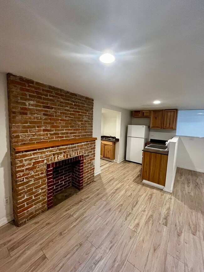 Foto del edificio - 607 W Babcock St