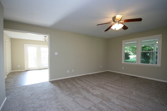 Building Photo - 315 Monroe Nunley Rd