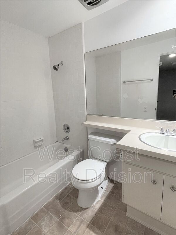Foto del edificio - 45900 Ocotillo Dr