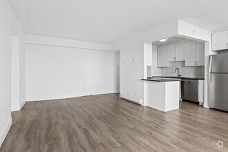 2BR, 1BA - 900SF - Living Room - 86 Cedar Street South