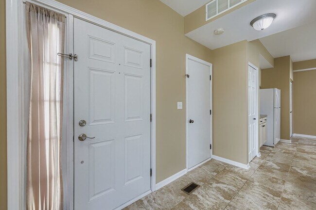 Foto del edificio - 323 Norwell Ln