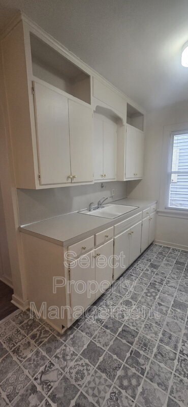 Foto del edificio - 1033 Edgewater Ave